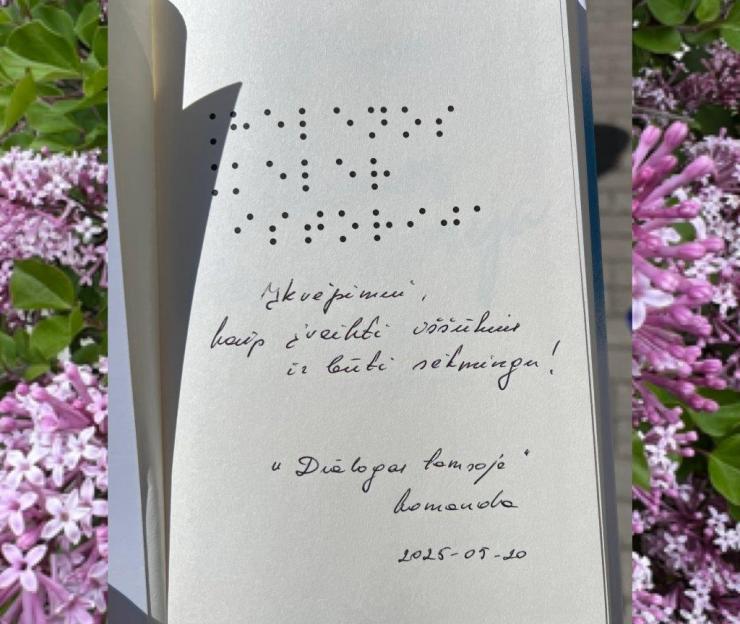 Dialogas tamsoje