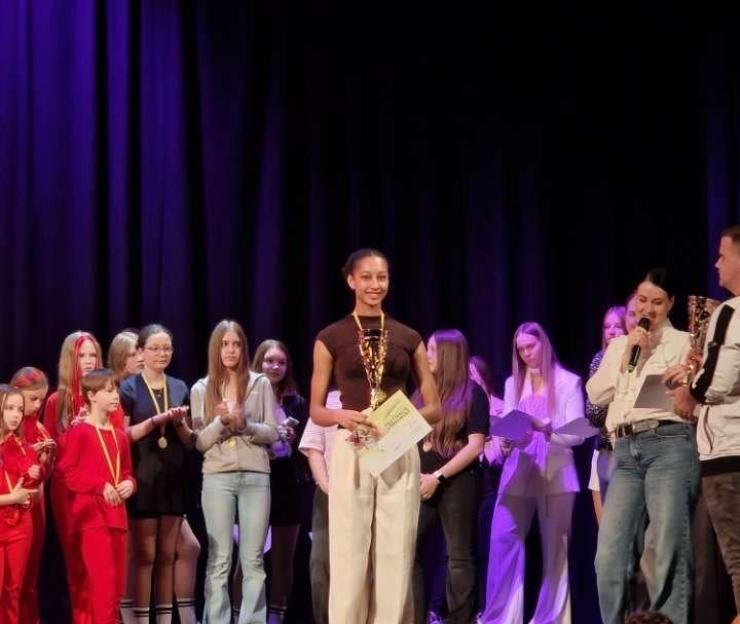 VI muzikos ir šokių festivalis – konkursas ,,Mamai‘‘